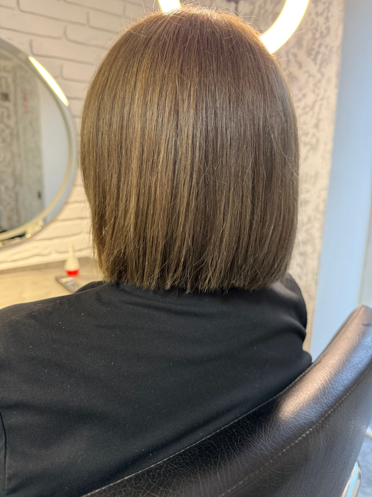 Tunsoră feminină elegantă