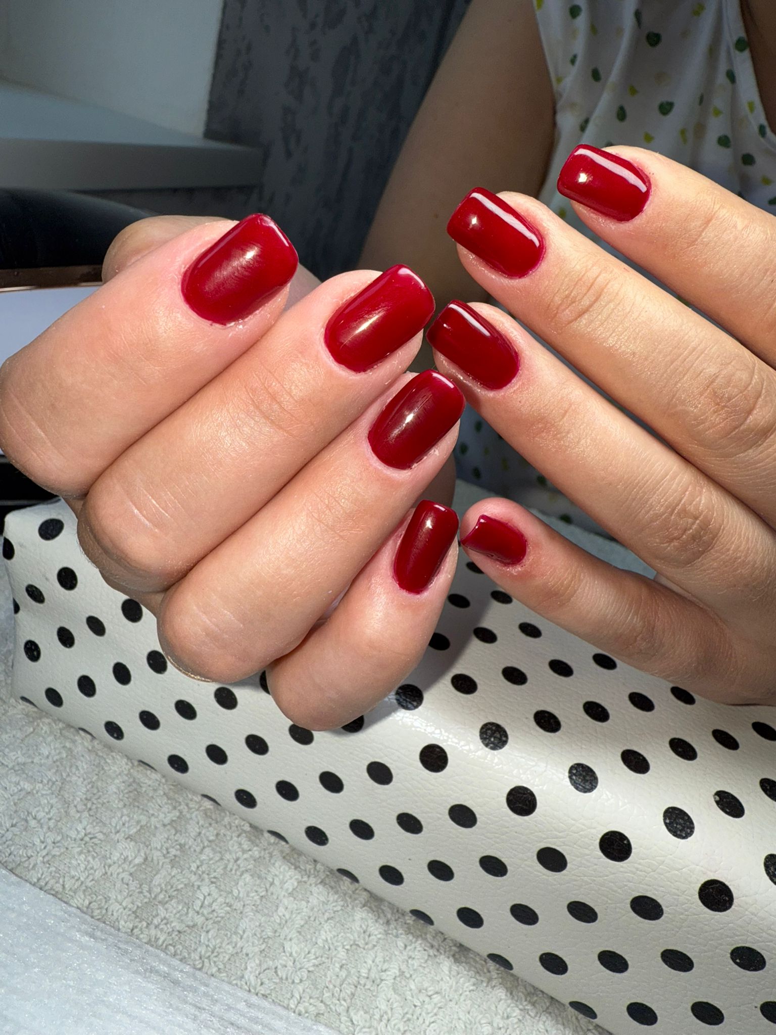 Manichiură creativă cu detalii